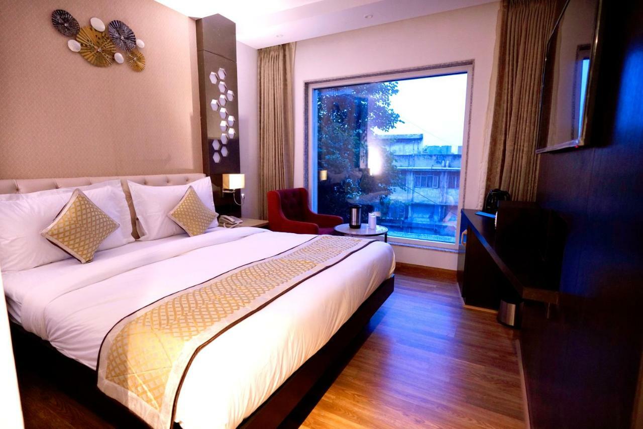 Hotel City Pride With Free Airport Pickup New Delhi Exterior photo