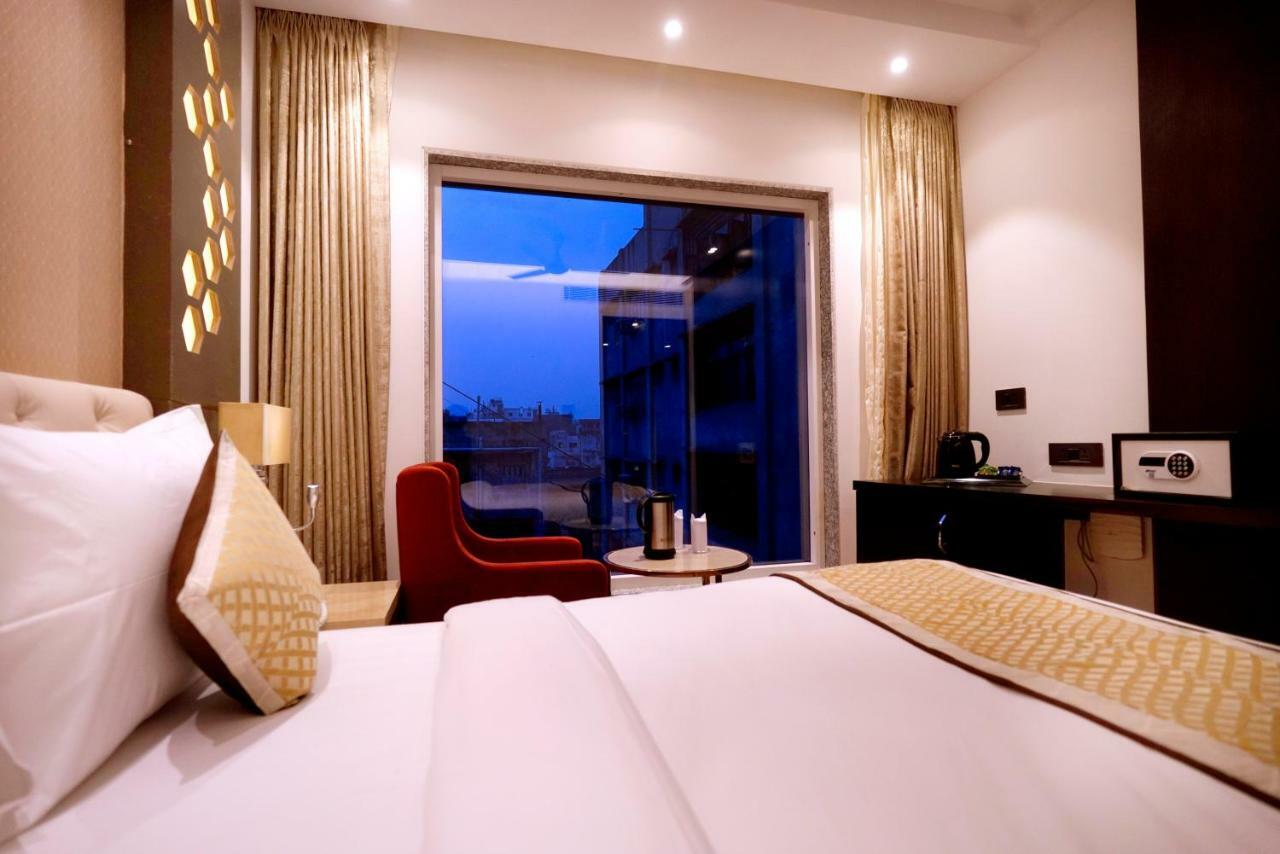 Hotel City Pride With Free Airport Pickup New Delhi Exterior photo