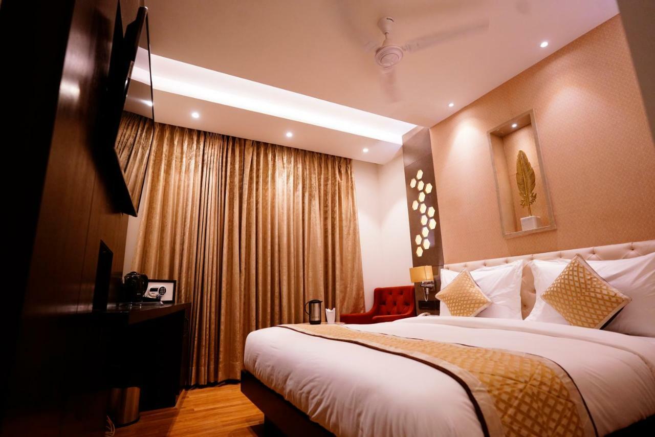 Hotel City Pride With Free Airport Pickup New Delhi Exterior photo