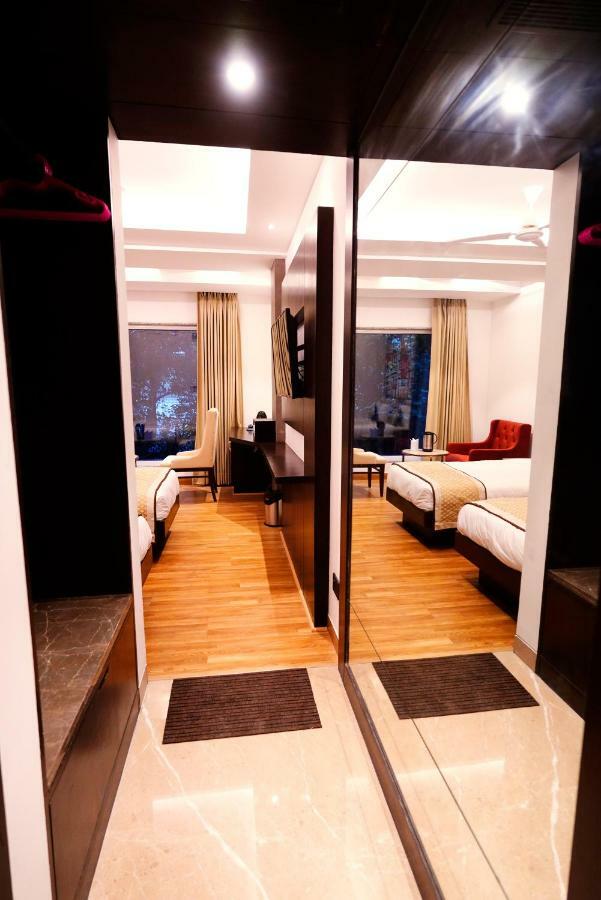 Hotel City Pride With Free Airport Pickup New Delhi Exterior photo